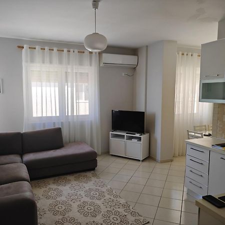Edan Apartments Vlorë Buitenkant foto
