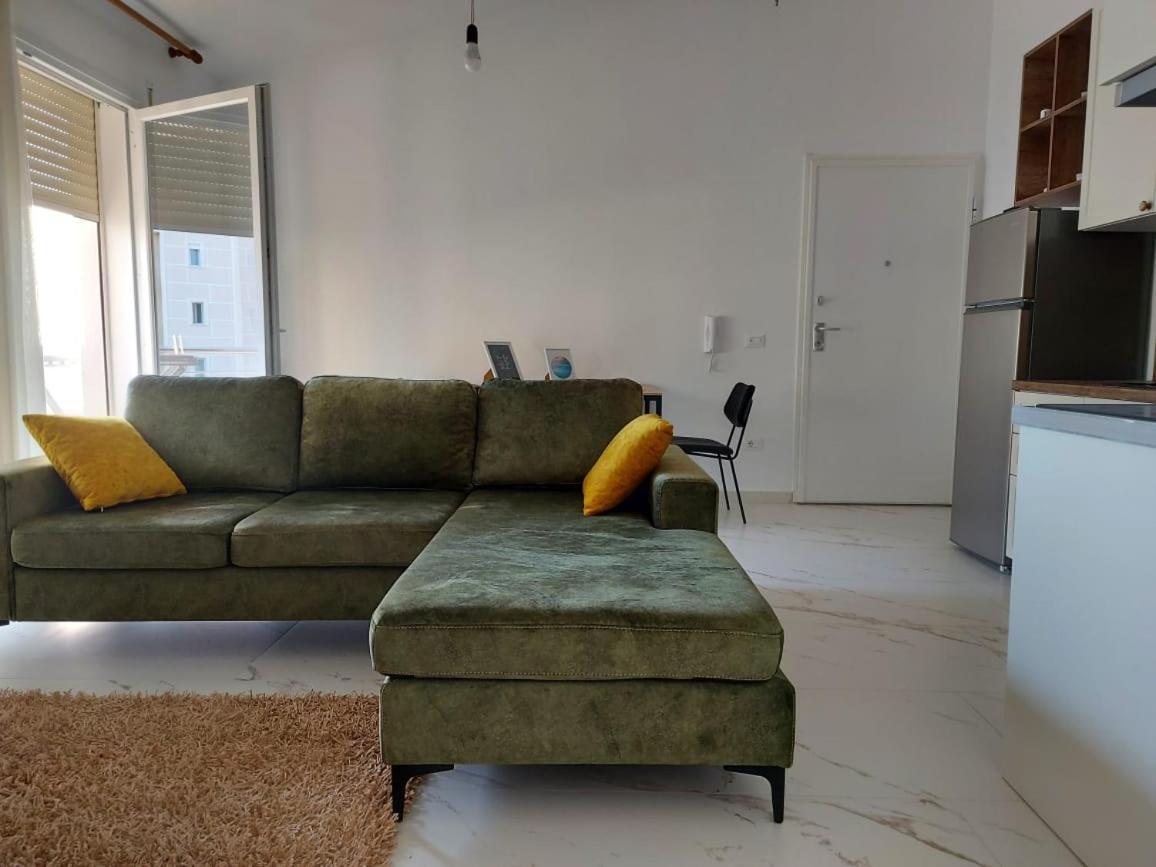 Edan Apartments Vlorë Buitenkant foto